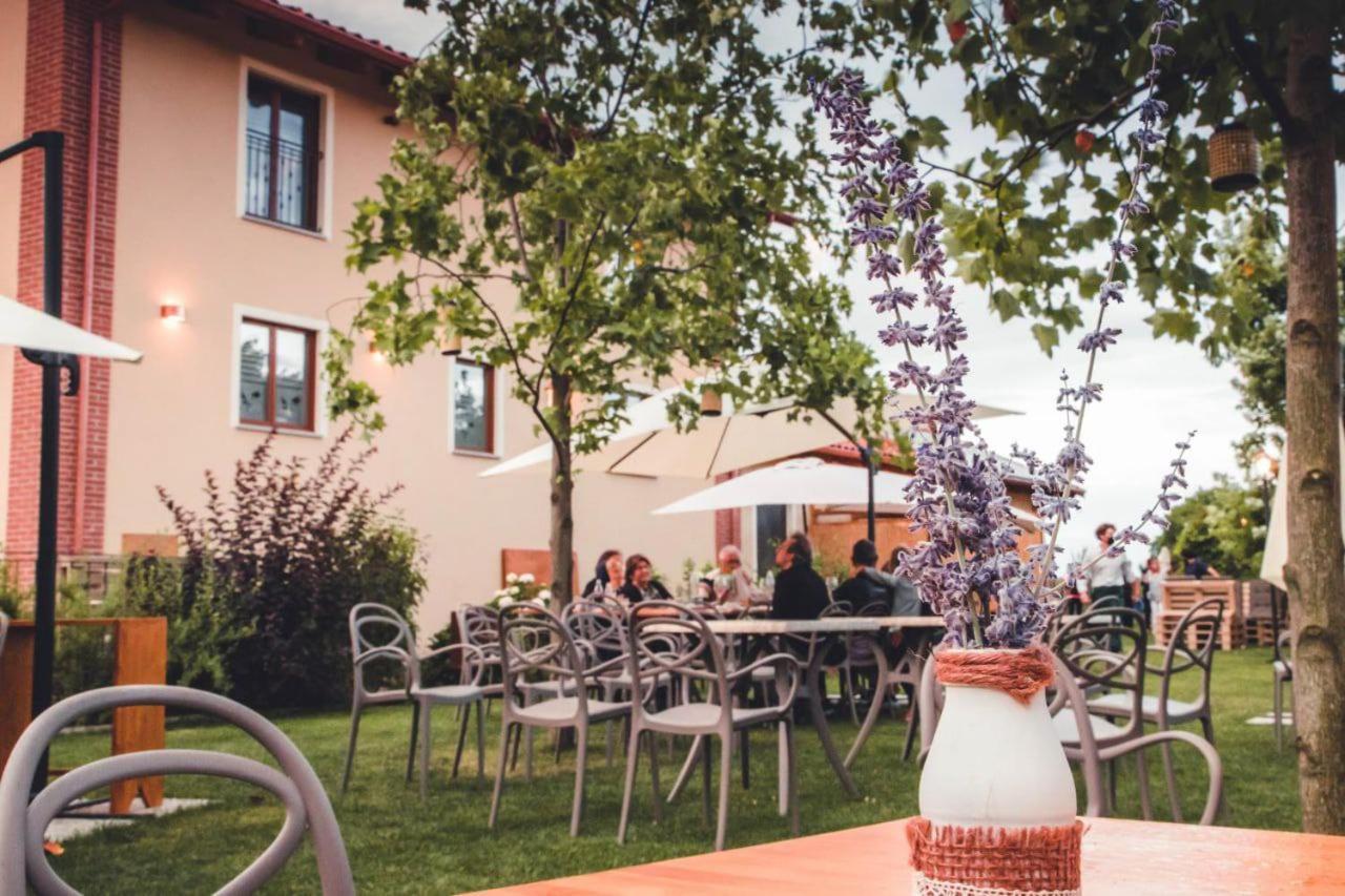 La Tenuta Di Santo Stefano Agri Resort & Spa Fossano Exterior foto